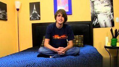Free gay boys sex Twenty yr old Alex Hunter is a Phoenix - drtuber.com