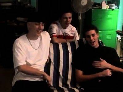 Gay boy first time getting blow job and cum filled - drtuber.com