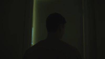 Ethan Sinns and Sam Ledger in a torrid Gay Sex Scene - drtuber.com