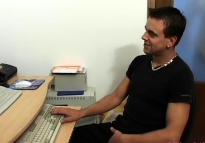 Kinky gay sucks his lover and then rides his bulky dong - drtuber.com