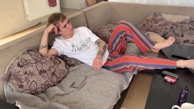 Verified Amateurs And Gay Young In A Guy With A Big Dick Invited His Friend To Fuck, Fucked Him And Came - hclips.com
