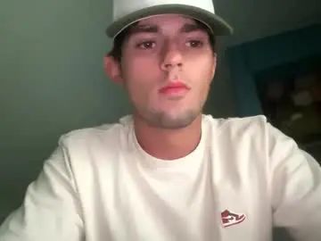 Gay sex chat with avrilparamoree - camgaychat.com - Britain