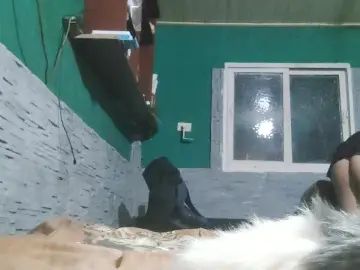 Gay sex chat with OtroSimplFemboy - camgaychat.com - Britain
