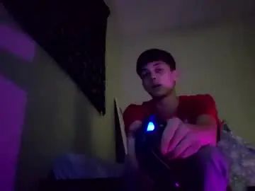 Gay sex chat with gabrielr214090 - camgaychat.com - Britain