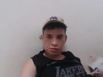 Gay sex chat with alexking2026 - camgaychat.com - Spain