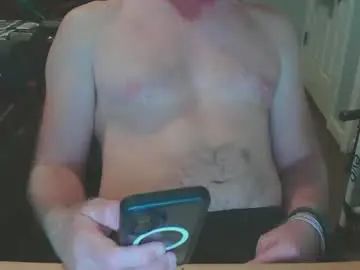 Gay sex chat with hereathomeinsc - camgaychat.com - Britain