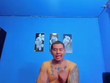 Gay sex chat with jordanstrong - camgaychat.com - Britain