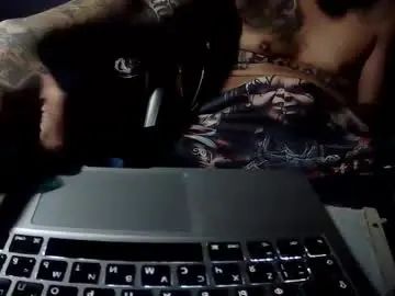 Gay sex chat with bustnfatloads2 - camgaychat.com - Britain