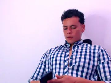 Gay sex chat with DominicBlazze - camgaychat.com - Spain