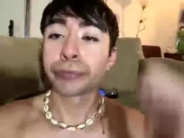 Gay sex chat with lilbratboi - camgaychat.com - Britain