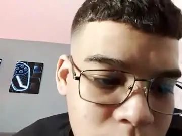Gay sex chat with _blake_boy - camgaychat.com - Britain