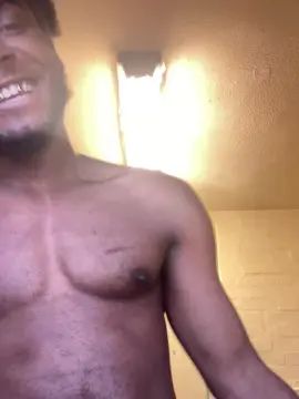 Gay sex chat with Imhomealone2 - camgaychat.com - Britain