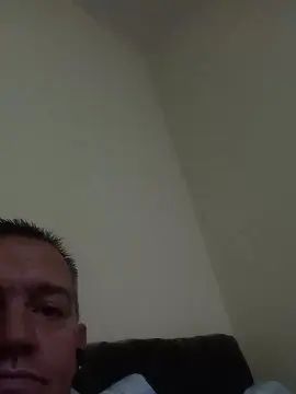 Gay sex chat with andy2407 - camgaychat.com - Britain