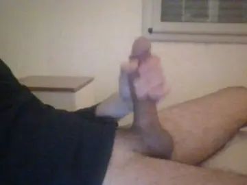 Gay sex chat with Skini001 - camgaychat.com - Spain