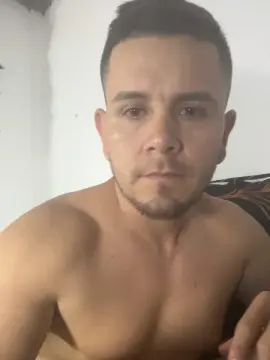 Gay sex chat with brayan1859 - camgaychat.com - Spain