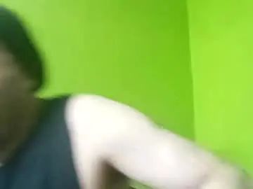 Gay sex chat with miguelo959250353276 - camgaychat.com - Britain