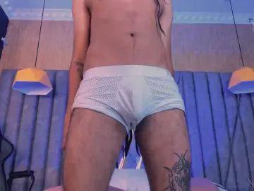 Gay sex chat with Boss_Domiinator - camgaychat.com - Britain