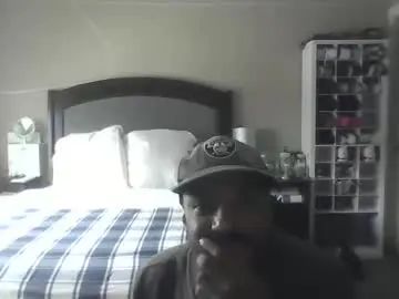 Gay sex chat with gifted_blacksnake - camgaychat.com - Britain