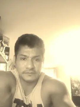 Gay sex chat with AqpAlone40 - camgaychat.com - Britain