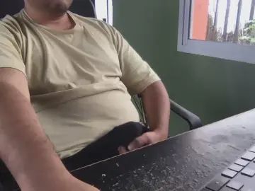 Gay sex chat with boedoputo - camgaychat.com - Britain