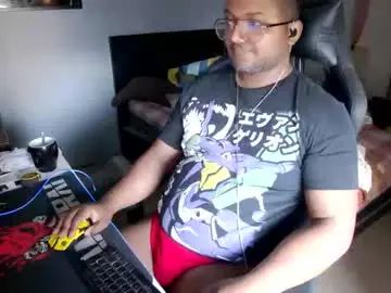 Gay sex chat with bigdmoreno - camgaychat.com - Britain