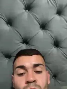 Gay sex chat with gustavo2934 - camgaychat.com