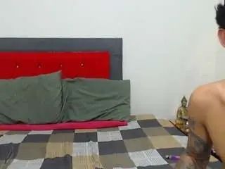 Gay sex chat with austinroperths - camgaychat.com
