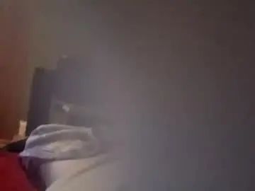 Gay sex chat with ellebonoparte - camgaychat.com - Britain