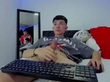 Gay sex chat with jack_juan - camgaychat.com - Britain