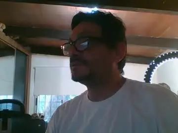 Gay sex chat with fefo23x6 - camgaychat.com - Britain