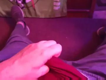 Gay sex chat with bob6969fun - camgaychat.com - Britain