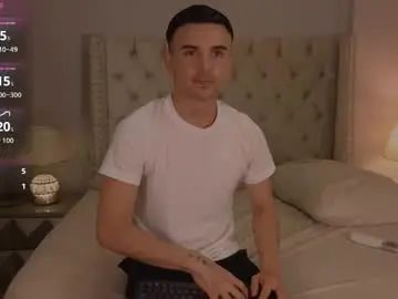 Gay sex chat with roman_chase - camgaychat.com - Britain
