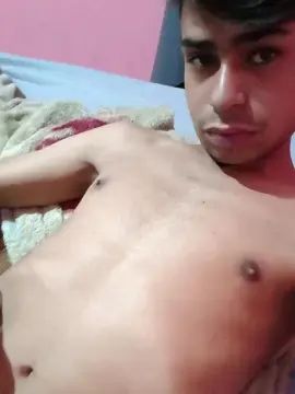 Gay sex chat with novinhoafiim - camgaychat.com - Portugal