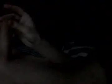 Gay sex chat with m20_lovesmilfs_19cm - camgaychat.com - Britain