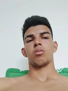 Gay sex chat with zenzerohot - camgaychat.com - Spain