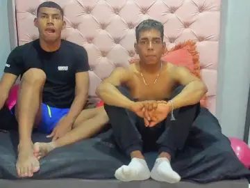 Gay sex chat with AndyandAndrew - camgaychat.com - Spain