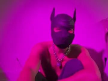 Gay sex chat with the_masked_pup - camgaychat.com - Britain