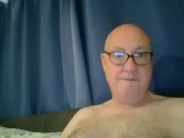 Gay sex chat with daddyhere4uall6 - camgaychat.com - Britain