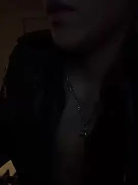 Gay sex chat with Michealisntreal - camgaychat.com - Britain