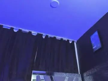 Gay sex chat with lealfire - camgaychat.com - Britain