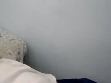 Gay sex chat with 12345marihtc - camgaychat.com - Britain
