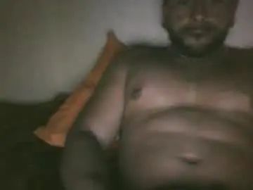 Gay sex chat with morenito_06 - camgaychat.com - Britain