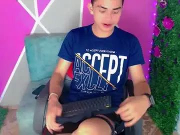 Gay sex chat with ruiz2416 - camgaychat.com - Spain