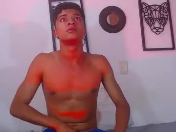 Gay sex chat with tomas_guebara - camgaychat.com - Britain