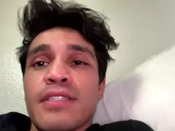 Gay sex chat with orlando702 - camgaychat.com - Britain