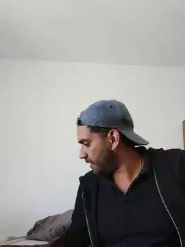 Gay sex chat with Loganjose - camgaychat.com - Spain