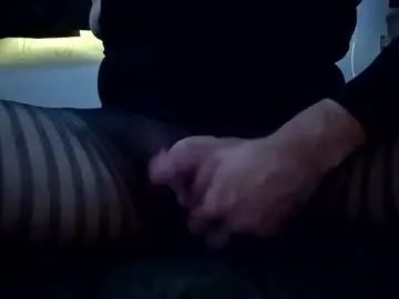 Gay sex chat with nehamel1992 - camgaychat.com - Britain