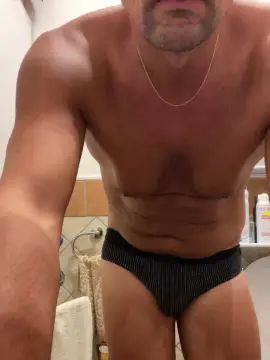 Gay sex chat with Dituttodipiu83 - camgaychat.com - Italy