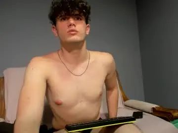 Gay sex chat with blake_knight - camgaychat.com - Britain
