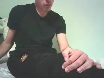 Gay sex chat with fro77946 - camgaychat.com - Britain
